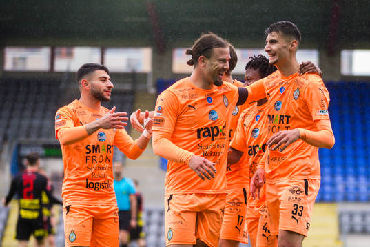 AFC Eskilstunas André Alsanati, Abdelkarim Mammar Chaouche