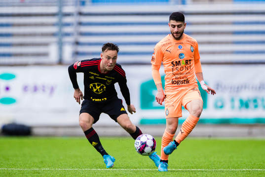 Östersunds Cesar Weilid och AFC Eskilstunas André Alsanati