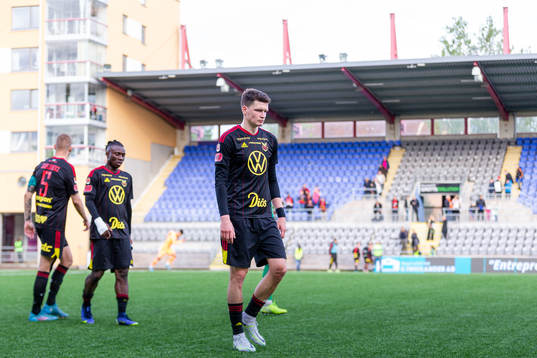 Östersunds Myroslav Mazur deppar