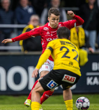 Kalmars Simon Skrabb 0ch Mjällbys Jesper Gustavsson