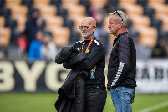 Mjällbys ordförande Magnus Emeus och sportchef Hasse