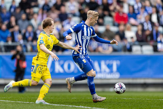 Sundsvalls Saku Ylätupa och IFK Göteborgs Oscar Wendt