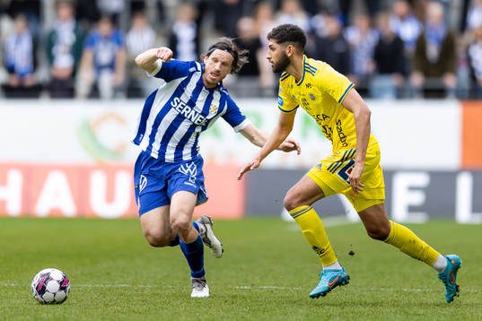 IFK Göteborgs Gustav Svensson och Sundsvalls Paya Pichkah