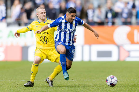 Sundsvalls Erik Andersson och IFK Göteborgs Hosam Aiesh