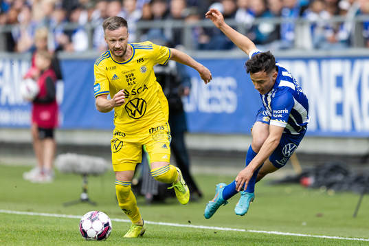 Sundsvalls Robert Lundström och IFK Göteborgs Hussein