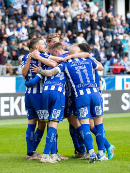 IFK Göteborgs Marcus Berg jublar med lagkamrater