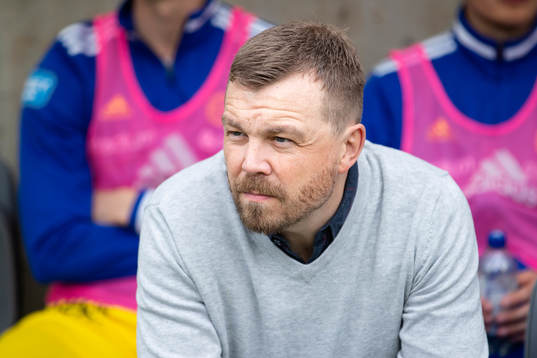 Sundsvalls tränare Henrik Åhnstrand innan fotbollsmatchen