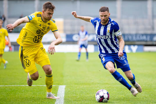 Sundsvalls Anton Eriksson och IFK Göteborgs Marcus Berg