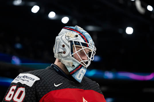 Goaltender Chris Driedger of Canada