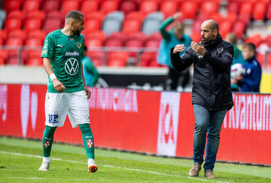 Jönköpings Malkolm Moenza och tränare Oscar Garcia