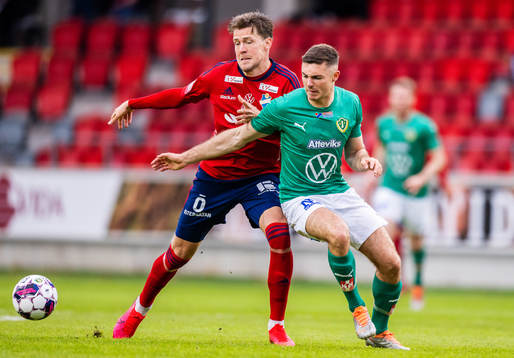 Östers Alex Thor Hauksson och Jönköpings Marko Nikolic