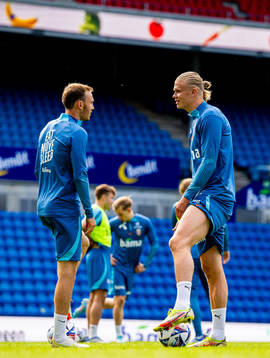 Fredrik Aursnes and Erling Braut Haaland of the Norwegian