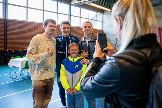 Martin Ødegaard together with Marcus and Martinus