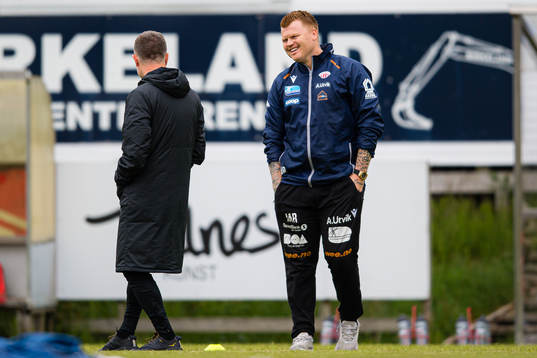 Alexander Straus, head coach of Brann, and John Arne Riise,