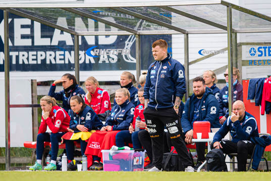 John Arne Riise, head coach of Avaldnes