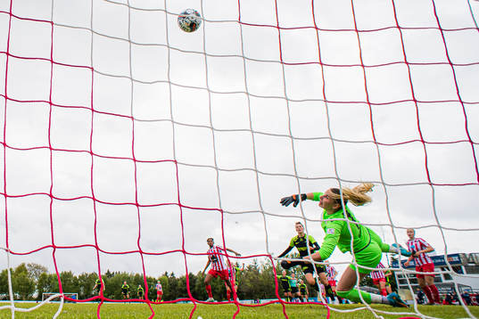 Bläddra bland fler bilder av Football, Toppserien, Avaldsnes - Brann