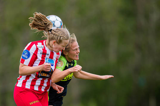 Kaja Olsen of Avaldnes and Marthine Østenstad of Brann