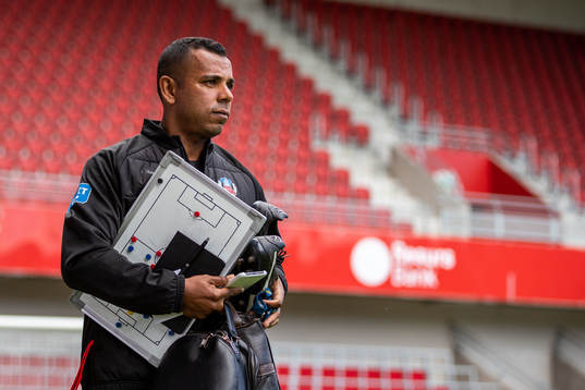 Helsingborgs tränare Alvaro Santos