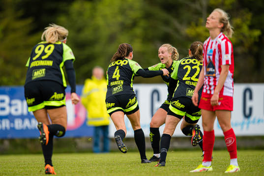 Tuva Hansen of Brann celebrates