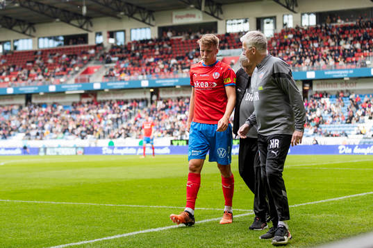 Helsingborgs Casper Widell lämnar planen