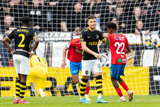 s Jordan Larsson deppar