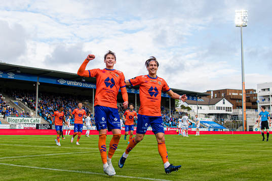 Isak Dybvik Määttä of Aalesund celebrates
