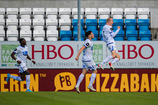 Peter Nysted Therkildsen of Haugesund celebrates