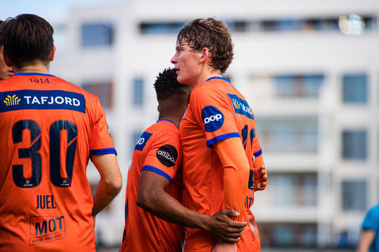 Isak Dybvik Määttä of Aalesund celebrates
