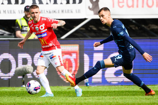 Degerfors Anton Kralj och Malmö FFs Veljko Birmancevic