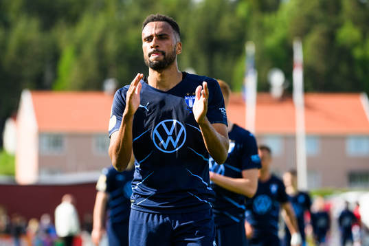 Malmö FFs Isaac Kiese Thelin jublar