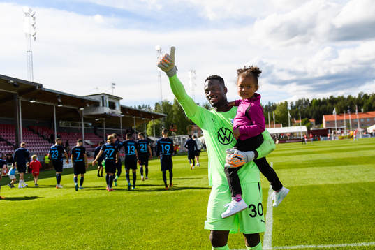 Malmö FFs Ismael Diawara jublar