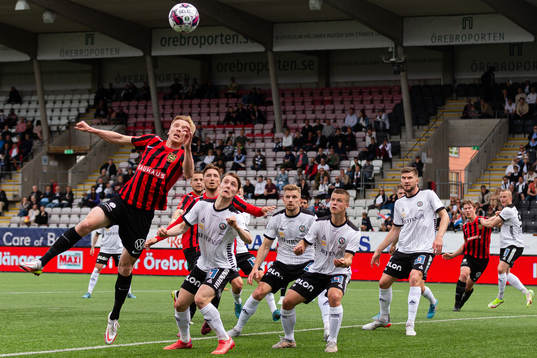 Brommapojkarnas Gustav Sandberg Magnusson och Örebros Noel