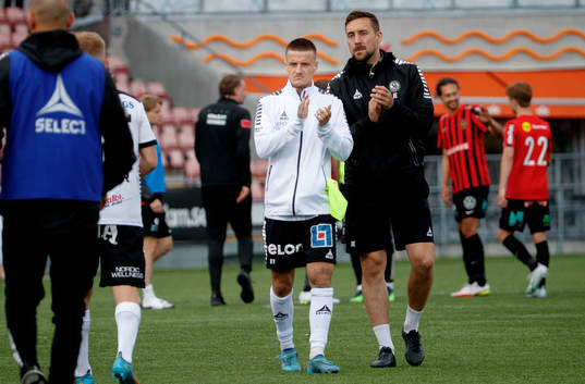 Örebros Vincent Thill tackar publiken