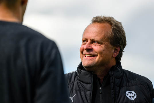 Värnamos assisterande tränare Jonas Thern före