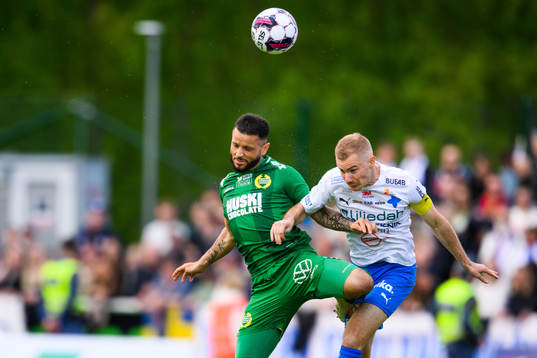 Hammarbys Mohanad Jeahze och Värnamos Freddy Winsth