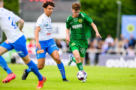 Värnamos Robin Tihi och Hammarbys Williot Swedberg