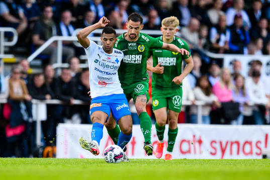 Värnamos Wenderson Oliveira do Nascimento och Hammarbys