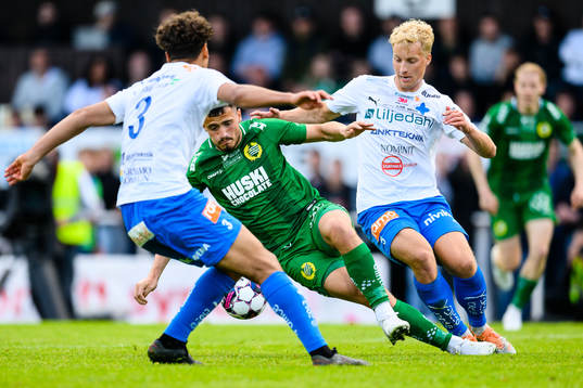 Hammarbys Astrit Selmani och Värnamos Victor Larsson