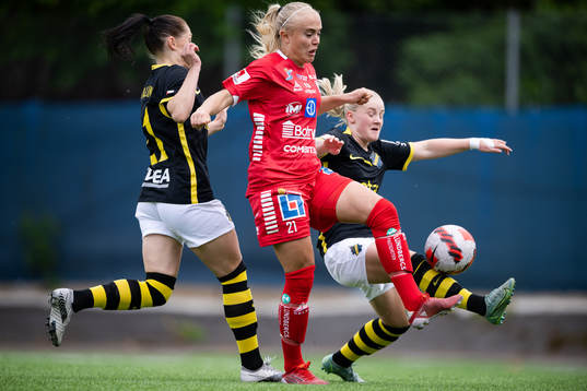 s Linda Hallin och Emelie Jansson