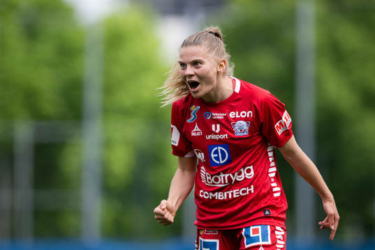 Linköpings Therese Simonsson jublar