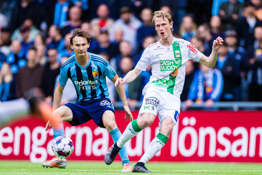 Djurgårdens Hjalmar Ekdal och Varbergs Alexander Johansson