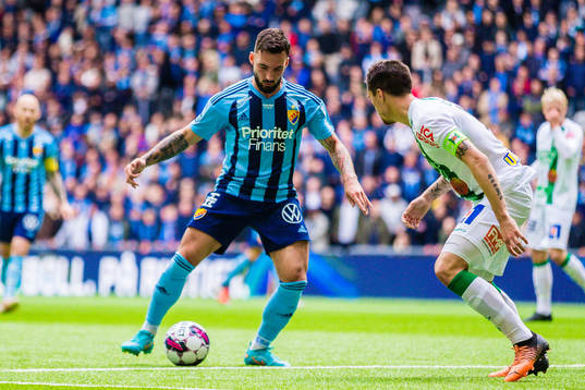 Djurgårdens Sead Haksabanovic och Varbergs Jon Birkfeldt
