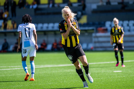 Häckens Molly Johansson deppar