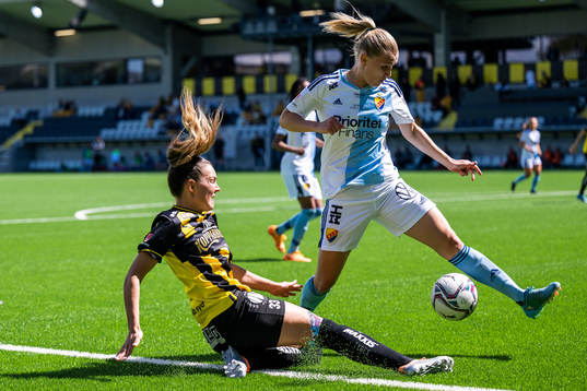 Häckens Johanna Ryttning Kaneryd och Djurgårdens Sara Olai
