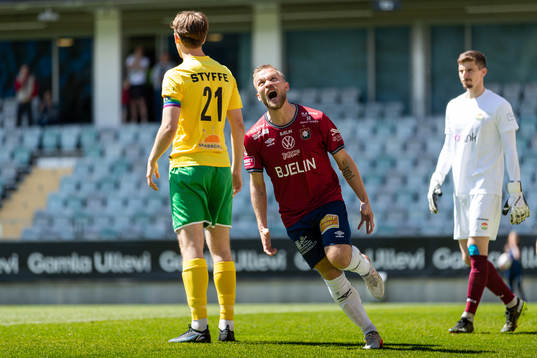 Örgrytes Nicklas Bärkroth deppar