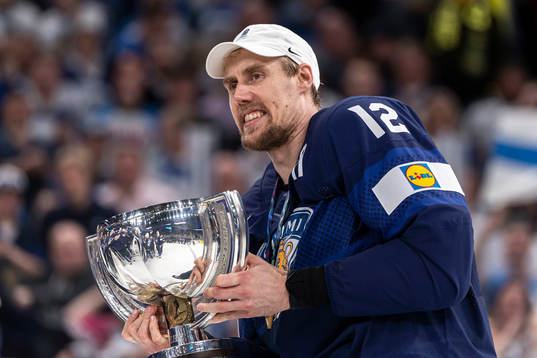 Marko Antilla of Finland celebrate with the trophy