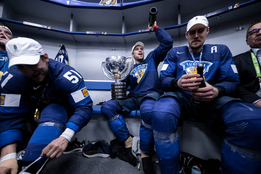 Valtteri Filppula, Mikko Lehtonen and Marko Antilla of