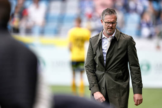 IFK Norrköpings tränare Rikard Norling deppar