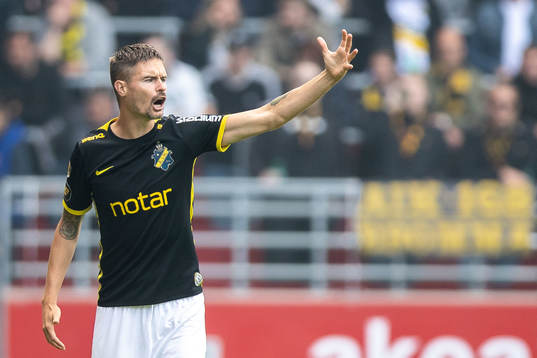s Mikael Lustig