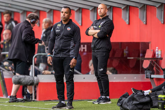 Helsingborgs tränare Alvaro Santos och tränare Mattias